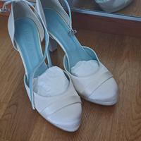 Scarpe con cinturino e glitter sposa 