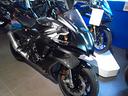 yamaha-yzf-r1-race