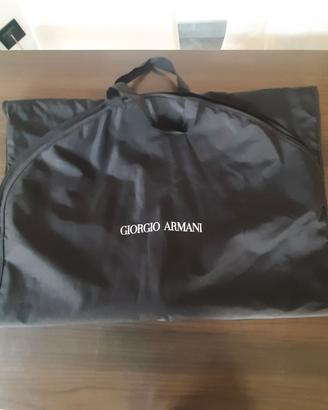 Porta abiti lungo Giorgio Armani da viaggio