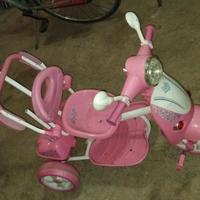Scooter vespa bambina rosa