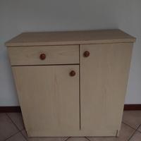 Mobiletto a due ante e cassetto 