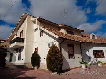 Villa 420 mq in Via Concetto Marchesi