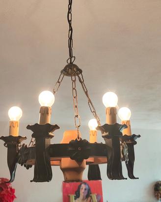 coppia lampadari  in legno e ferro battuto 