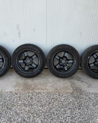 Cerchi con gomme termiche