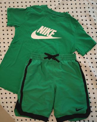 completino Nike verde 