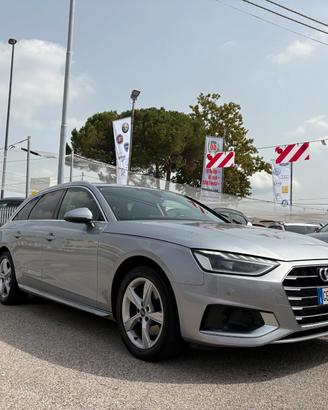 Audi A4 Avant 35 TFSI S tronic Business Advanced