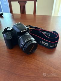Fotocamera reflex Canon EOS 500D + Obiettivo 18-55