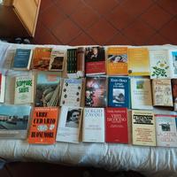 Stock libri assortiti 