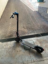 Monopattino eletrivo