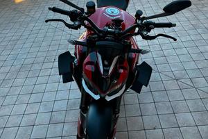 Ducati Streetfighter V2
