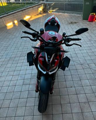 Ducati Streetfighter V2