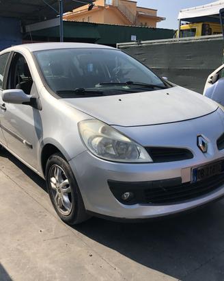 RICAMBI USATI AUTO RENAULT Clio Serie D4FD7 (04>08