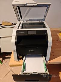 Stampante multifunzione laser a colori Brother MFC