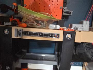 Smoby - Black + Decker Banco da lavoro bbino