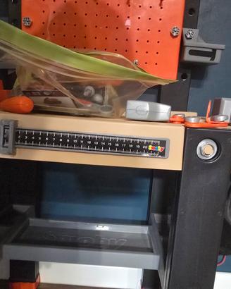 Smoby - Black + Decker Banco da lavoro bbino