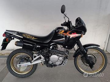 Honda NX 650 Dominator - 1992 PATENTE A2
