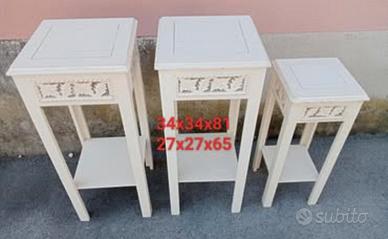 3 Tavolini porta lampade o porta piante colore avo