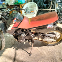 Moto Honda xl600rm