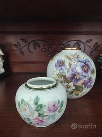 Coppia di vasi Limoges con disegni floreali
