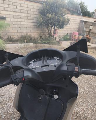 Scooter aprilia scarabeo 500 gt
