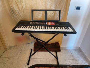 Tastiera Yamaha PSR-F51