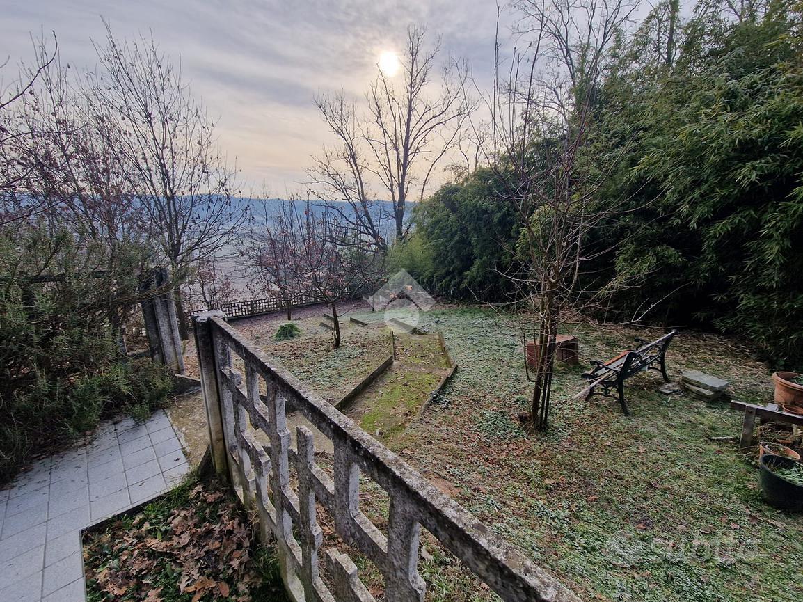 VILLA SINGOLA A VILLAFRANCA D'ASTI - Altro