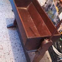 Antica culla in legno restaurata 