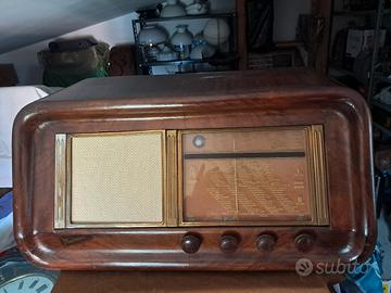 radio epoca Magnadyn