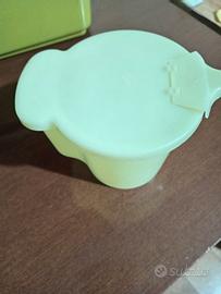 Vintage Tupperware brik