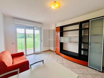 Bilocale ammobiliato con terrazzino