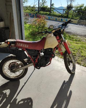 moto vintage Yamaha TT36A - 600 anno 1984