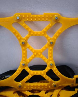 Catene da neve con  inserti rompi ghiaccio 