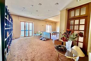 6 Vani+Garage (Via Novaluce - MURI ANTICHI)