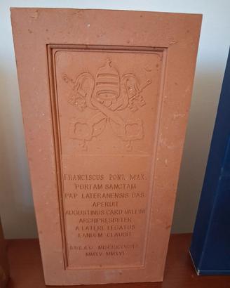 Mattone porta santa giubileo misericordia Papa