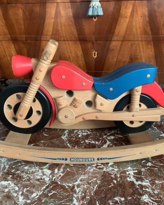 Vecchia moto a dondolo Nounours in legno