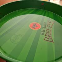 vassoio da bar vintage bacardi breezer