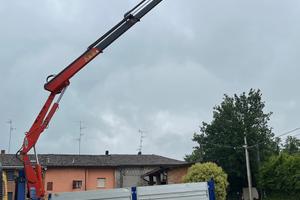 cassa scarrabile  con gru Heila