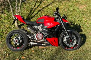 Ducati Streetfighter V2 - full optional