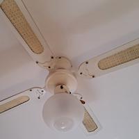 3 ventilatori a soffitto con luce