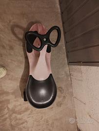 Auto serpeggiante tipo go-kart