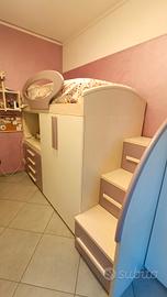 Letto a soppalco con scrivania, cassetti e armadio