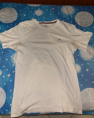 T-Shirt tommy Hilfiger