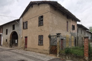 Casa diroccata - no servizi - no abitabile Alessan