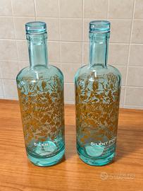 Bottiglie Silent Pool Gin originali decorative