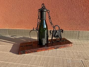 Antica serratura per bottiglia