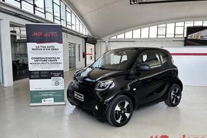 smart fortwo EQ tua a 247,00 euro al mese
