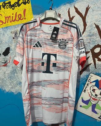 Maglia away 25/26 bayern monaco