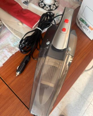 Aspiratore auto