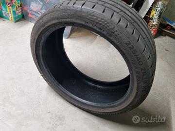 Pneumatico estivo 225/40 ZR18 92Y XL