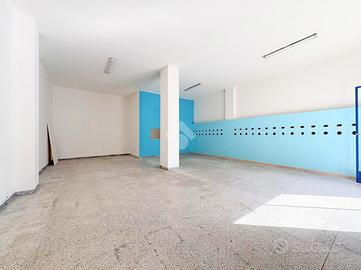 NEGOZIO A SAN SEVERO
